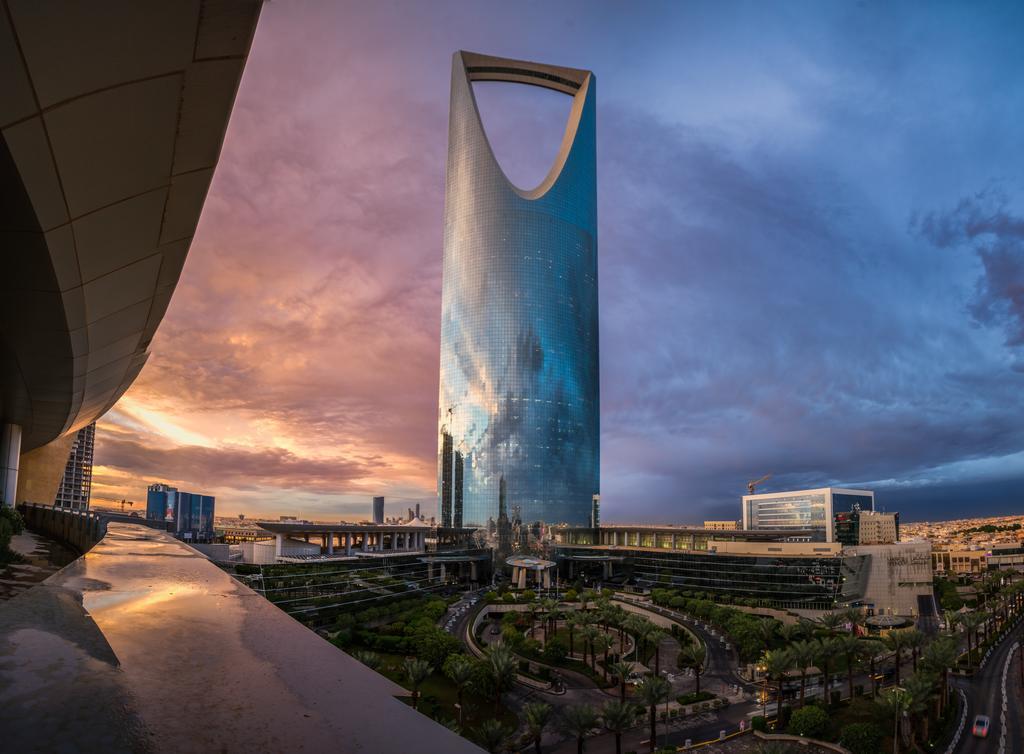 Four Seasons Hotel Riyadh Exterior photo